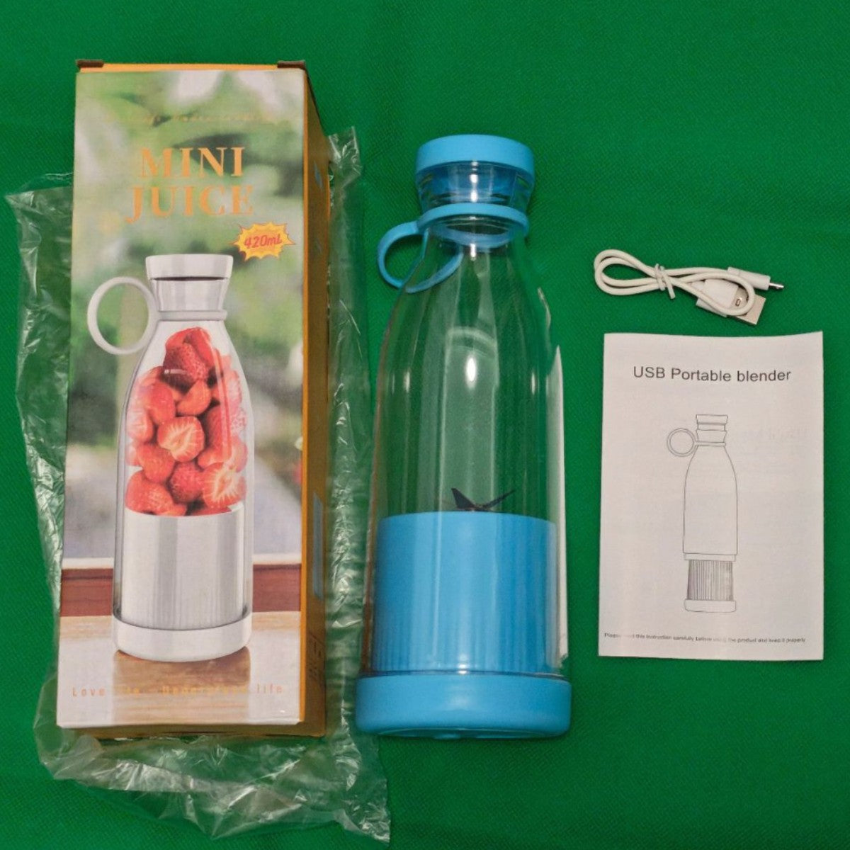 Portable Electric Juicer Cup Rechargeable Mini Blender